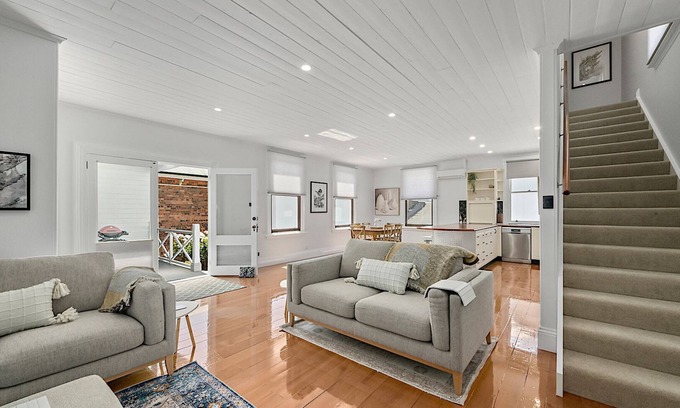 Launceston CBD Cabaña | Mulberry Lane: 2 BR, 2 BA Cottage in Launceston, Sleeps 4