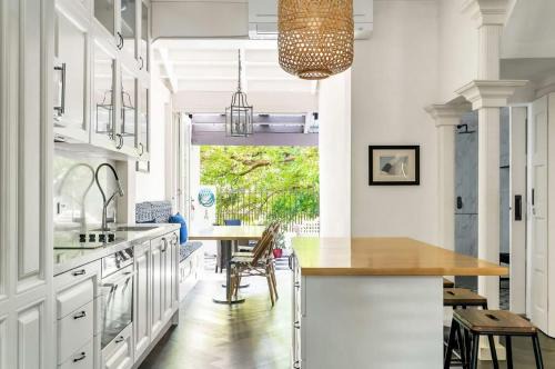 Surry Hills Casa | Multi Level Surry Hills Home with Terrace