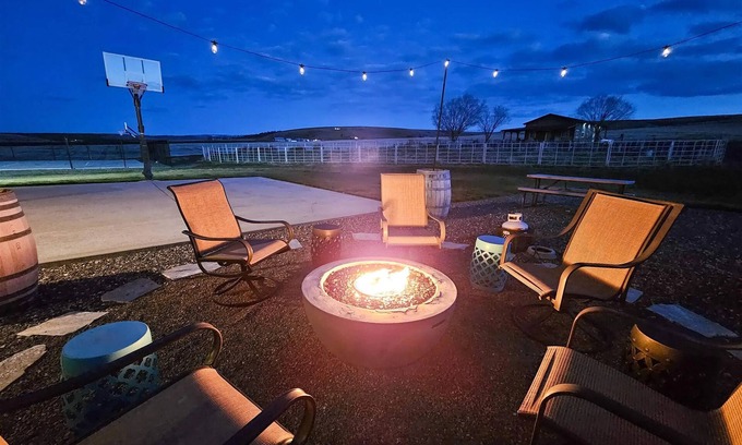Lewiston Casa | Multifamily 6 bed 3 bath home with fun for everyone!