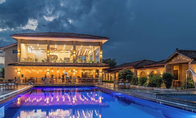Chitwan District Complejo | Munal and Mayur Resort