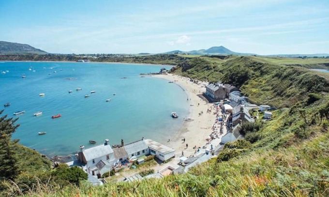 Edern Casa | Muriau Gwyn, Edern, Morfa Nefyn