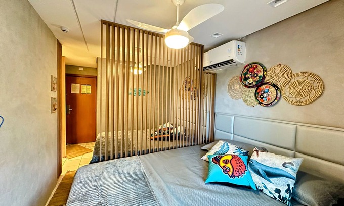 Nossa Senhora do O Apartamento | Muro Alto Marulhos Resort cinematic suite by the sea