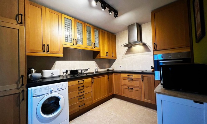 Dromore Casa | Murphy's Holt 2 Bed Cozy Home - Historic Dromore 3 mins to A1 - Dublin/Belfast
