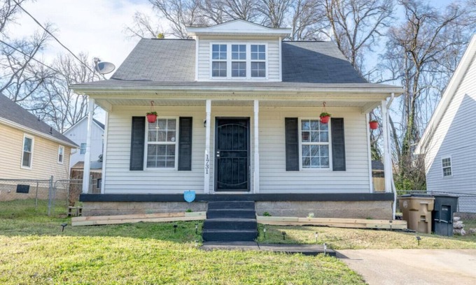 Talbot's Corner Casa | Music Row Retreat mins to downtown, hot tub
