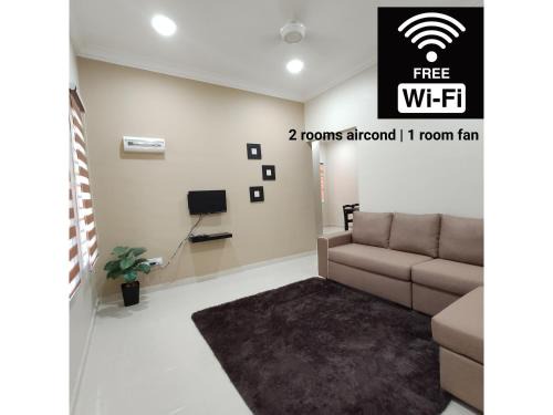 Kampung Suka Menanti Casa | MUSLlM ONLY Wifi 3 Room with 2 aircond Menanti Village Homestay