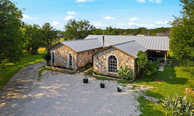 Marble Falls Casa | Mustang Retreat B