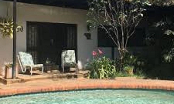 Ndola Cabina | Muuka Gaderns lodge