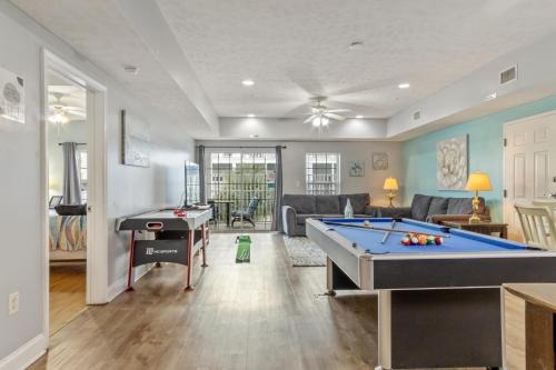 Myrtle Beach Villa | MV105B Myrtle Villa 4BR/3B second row at 704 S Ocean Blvd