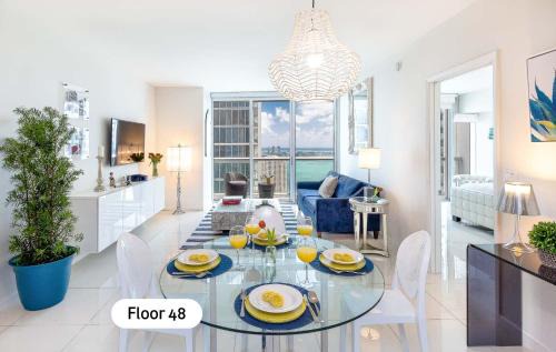 Downtown Miami Apartamento | MVR - Stylish Stay w Resort Access