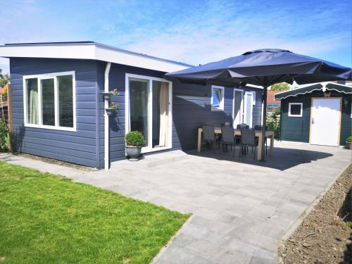 Meliskerke Casa | MW155 Chalet with garden in peaceful area