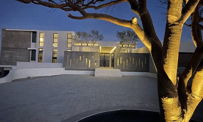 La Fortuna Casa | Beautiful Modern Brand New 5 Bedroom House on Private Beach