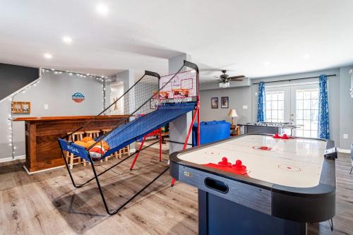 Albrightsville Casa | My Blue Haven Game Area 4 BDR Pet Friendly