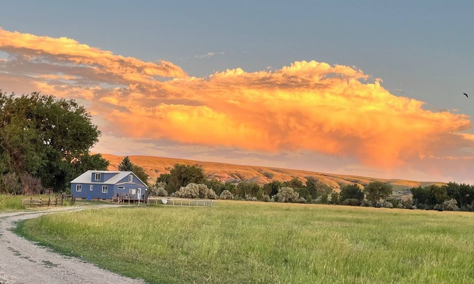 Edgar Otro | My Father's House on the River 3 BD/2 Bath Farmhouse in Edgar, Montana
