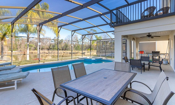 Thousand Oaks Casa | My Palms Sway in Davenport — Water views pool home 5 bedrooms