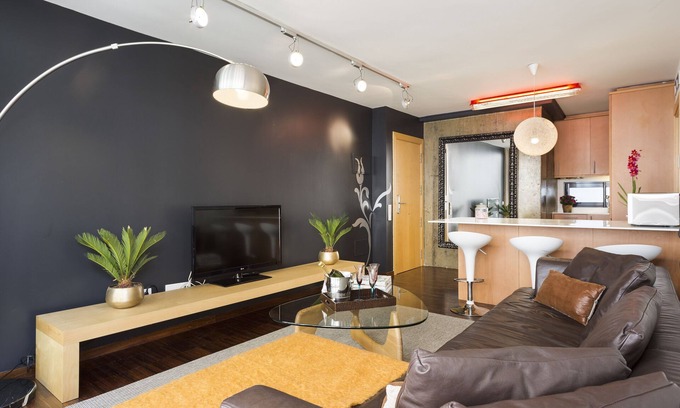 Sant Gervasi Apartamento | My Space Barcelona Apart. Cerca de la Quiron for 20 people in 5 rooms