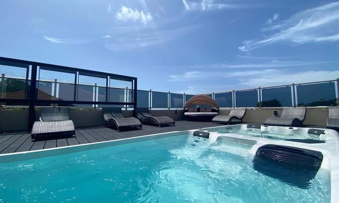 Colonarie Hotel | Myah's Luxury Suites Hotel