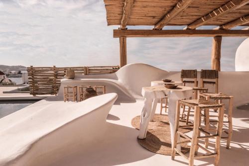 Mykonos Hostal | MyCocoon Hostel