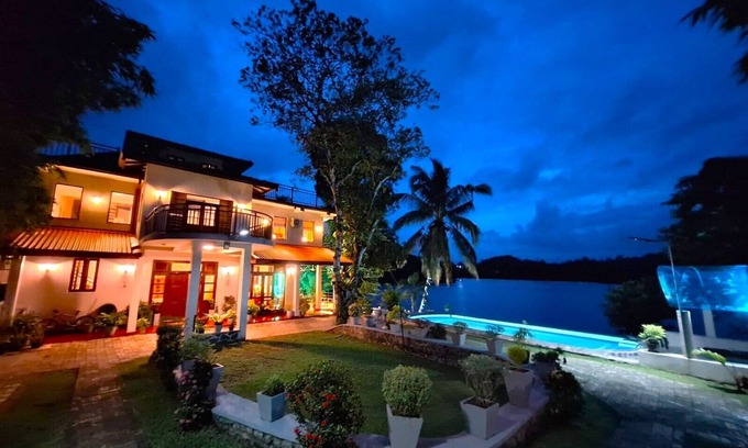 Bandaragama Villa | MYH - Villa privada frente al lago con personal e incluye desayuno GRATIS de su elección