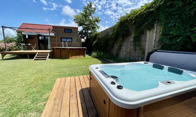 Aigues-Mortes Chalet De Esquí | myinsolite - Tiny-house, jacuzzi, brasero, piscine