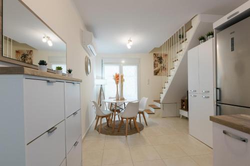 Chios Casa | Mylarakia