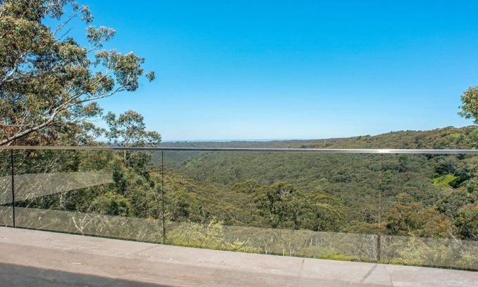 Wentworth Falls Casa | Myoora Backing Blue Mountains National Park
