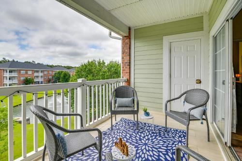Socastee Apartamento | Myrtle Beach Condo with Large Balcony and Pool Access