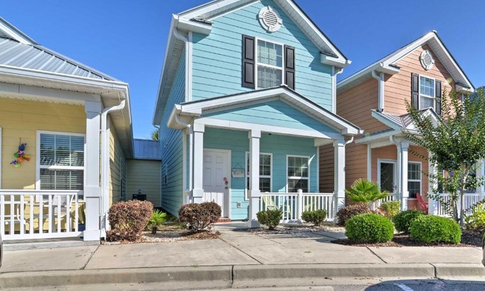 Myrtle Beach Casa | Myrtle Beach Cottage with Pool, Walk to Ocean!