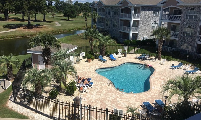 Central Myrtle Beach Condominio | Myrtlewood 2BR 1er Piso Unidad final -Wifi-Cal Ripken Bienvenido-Cerca de la piscina
