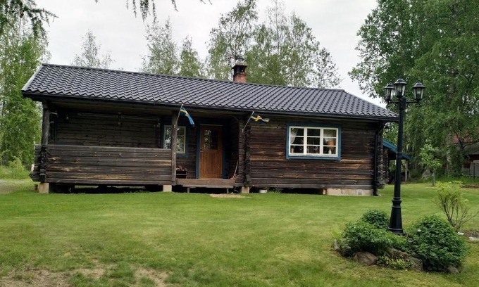 Grangarde Casa | Mysig timmerstuga vid sjön Björken 34 Rönnsudden