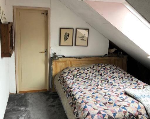Kivik Apartamento | Mysigt men trångt vindsrum i Svinaberga!