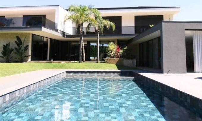 Vila Nova de Famalicao Apartamento | MyStay - Casa 134 | Habitación con piscina cubierta compartida