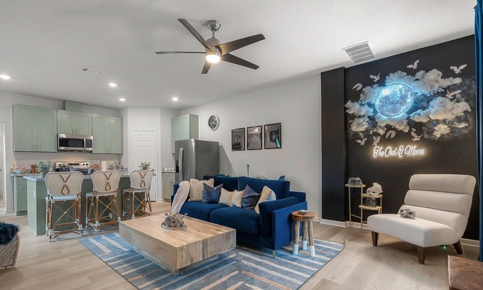 Waco Casa | Mystical Stays: The Owl & Moon, Group Trip, King Bed, Themed Stays. 3+2