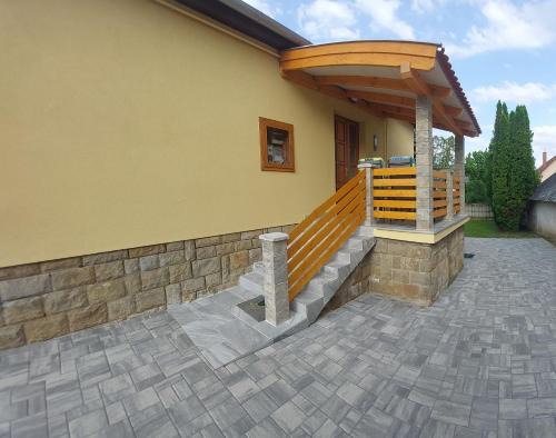 Heviz Casa | Nóra Vendégház Hévíz
