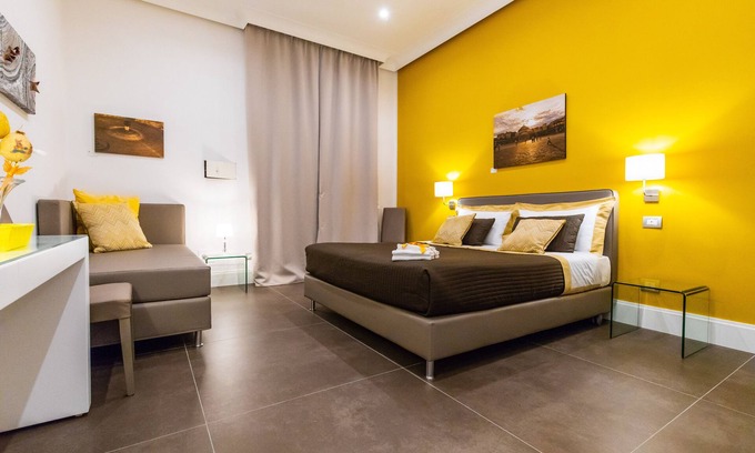Santa Lucia Apartamento | n'apARTment - arte en el corazón de Nápoles