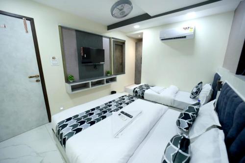 Versova Casa | N M Hotel Nr kokilaben Hospital