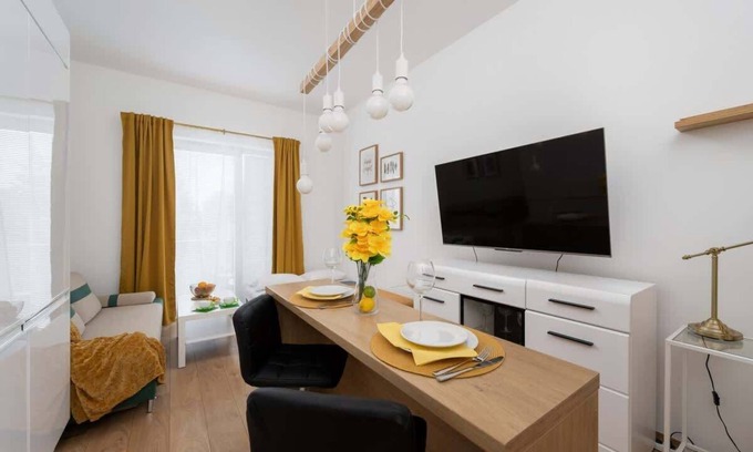 Krzyki Apartamento | Na Grobli 36 | Air Conditioned Studio | Balcony