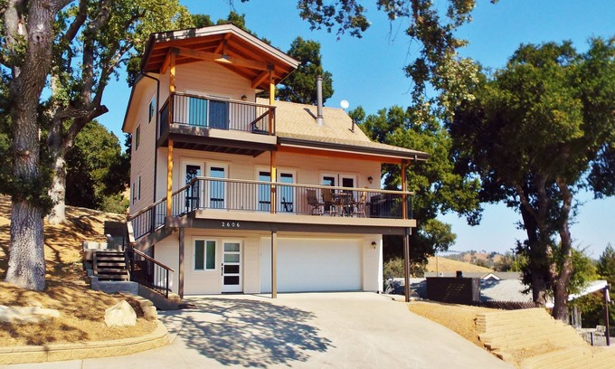 Oak Shores Casa | ¡Naci Chalet es perfecto para esos fantásticos viajes al lago, Internet y resbalones privados!