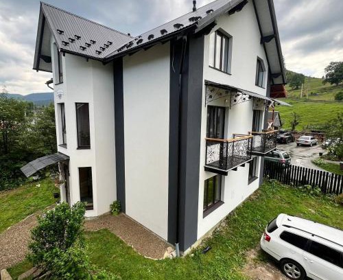 Vorokhta Casa | Nad Prutom
