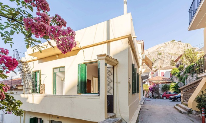 Nafplio Casa | Nafplio Stylish Escape - Nat's City Nest