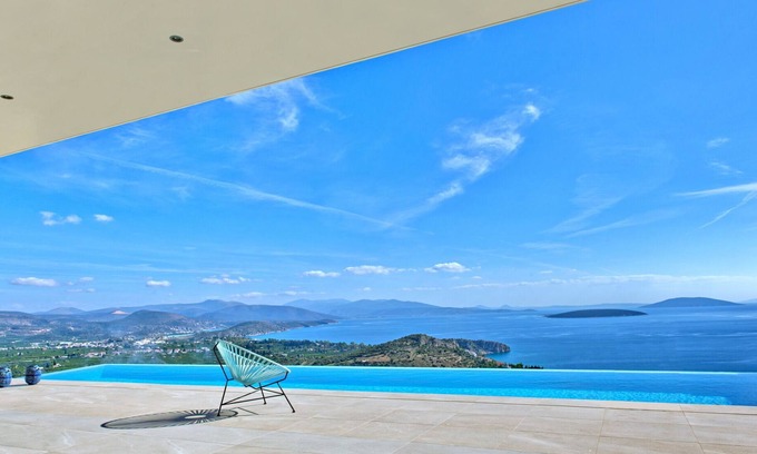 Nafplio Villa | NafplioBlu - Villa para 6-8 con increíbles vistas al mar y al valle + piscina infinita