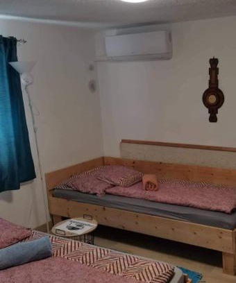Kecskemet Apartamento | Nagyi Vendégház Kecskemét