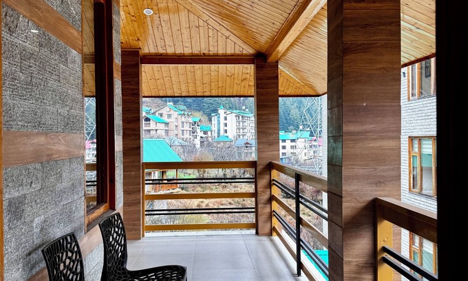 New Manali Hotel | Namgials by Sky Group