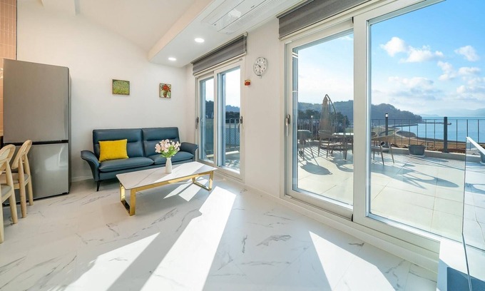 Namhae Casa | Namhae Geunaluinamhae Pension