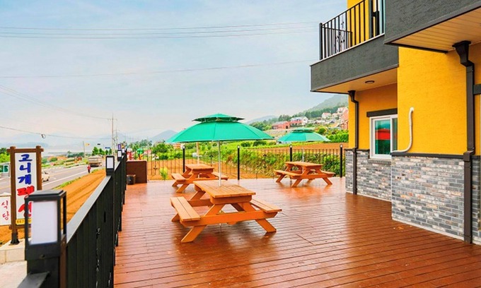 Tanghang-ri Casa | Namhae Gonige Pension