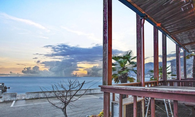 Namhae Casa | Namhae Mongdol Beach Pension