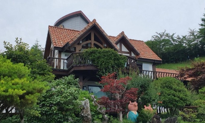 Namhae Casa | Namhae Seokbujak Jeongwon Pension