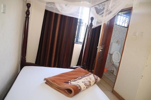 Entebbe Hotel | Namulanda Motel
