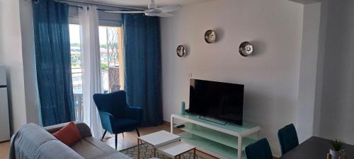 Cayenne Apartamento | NANA - Grand Appartement - C32- Cuisine équipée- CLIM-WIFI-Terrasse