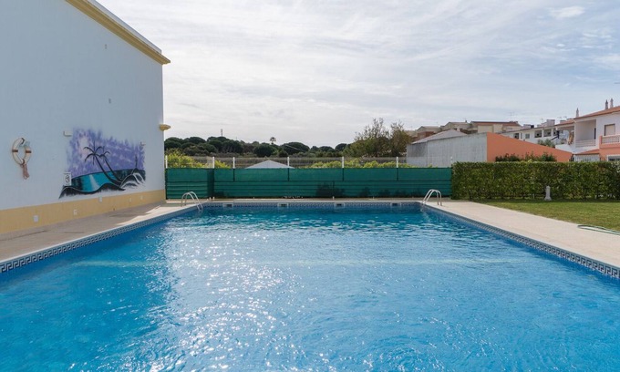 Alfa-Mar Apartamento | Nance Red Apartment, Pool, Wifi