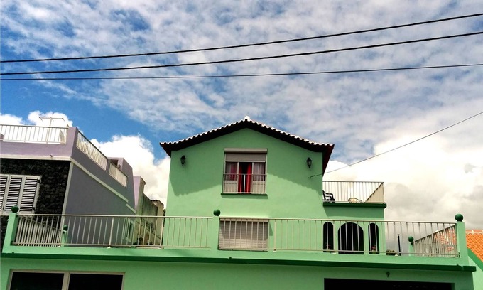 Praia da Vitoria Apartamento | Nands Place -Alojamiento Local, RRAL N. 767